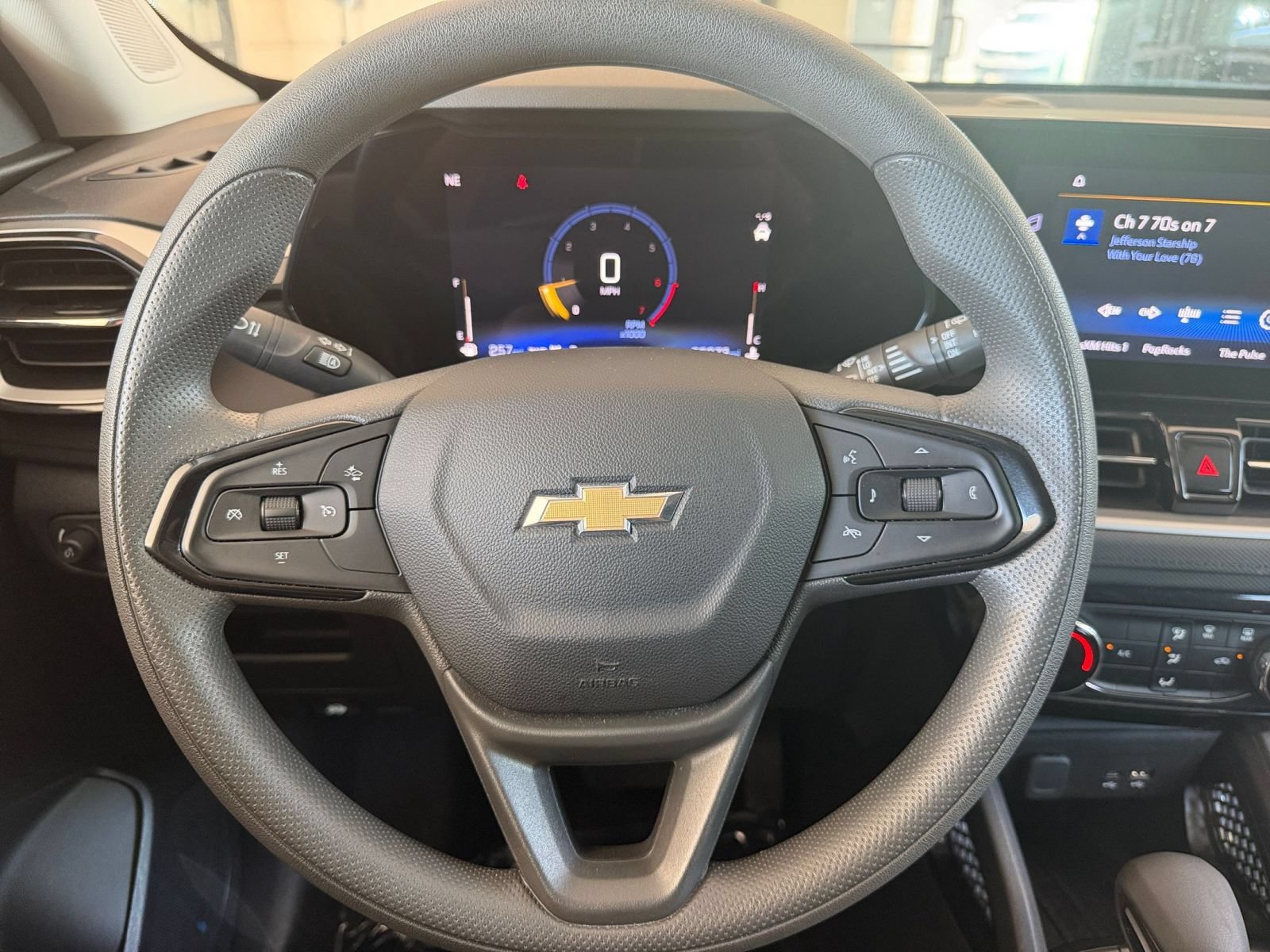 Used 2025 Chevrolet TrailBlazer LT AWD/4WD image 25