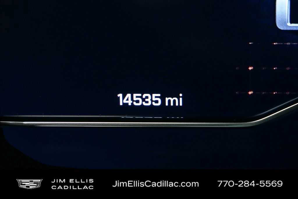 Used 2024 Chevrolet Tahoe RST w/ Luxury Package image 9