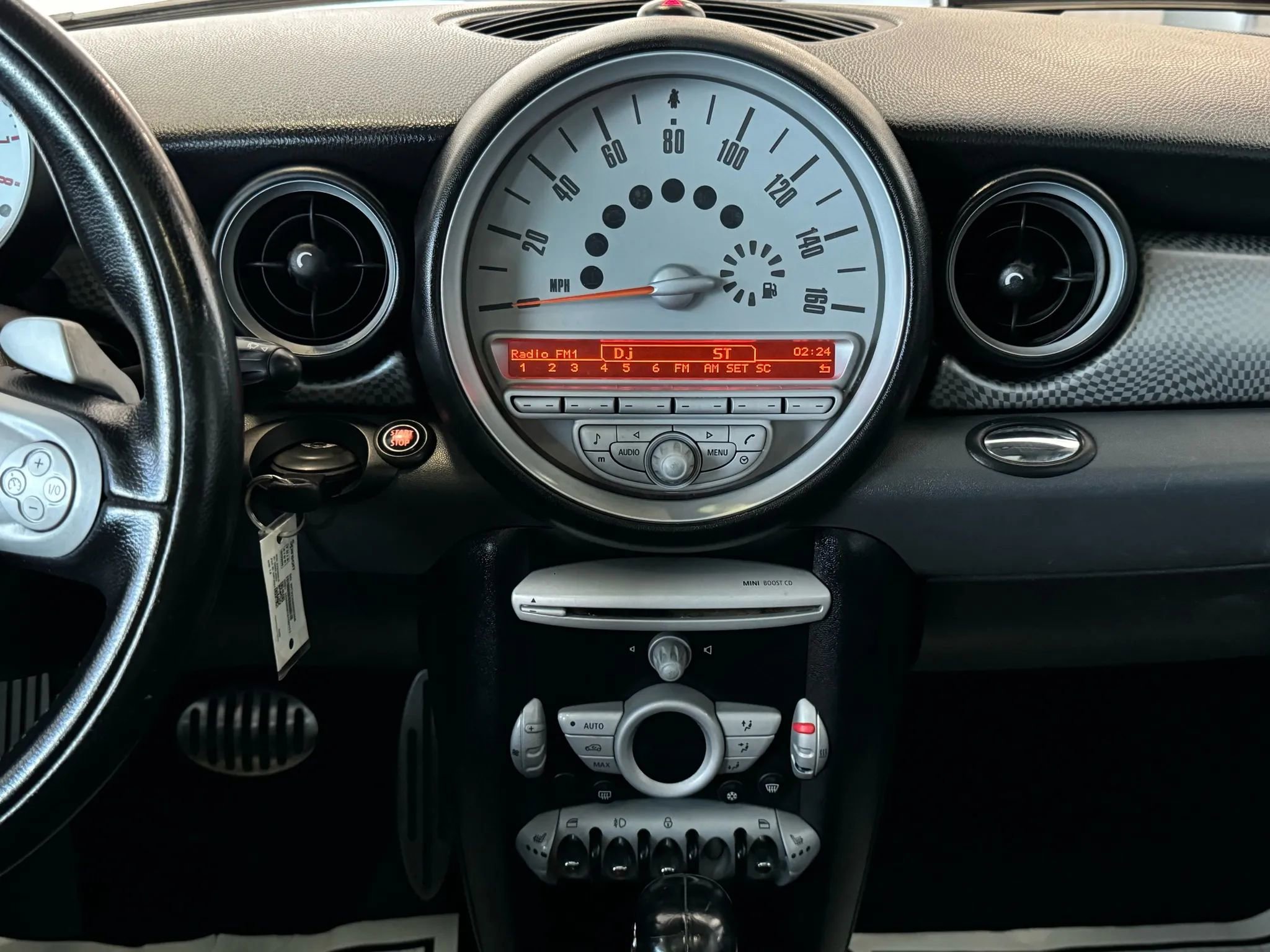 Used 2010 MINI Cooper S image 13