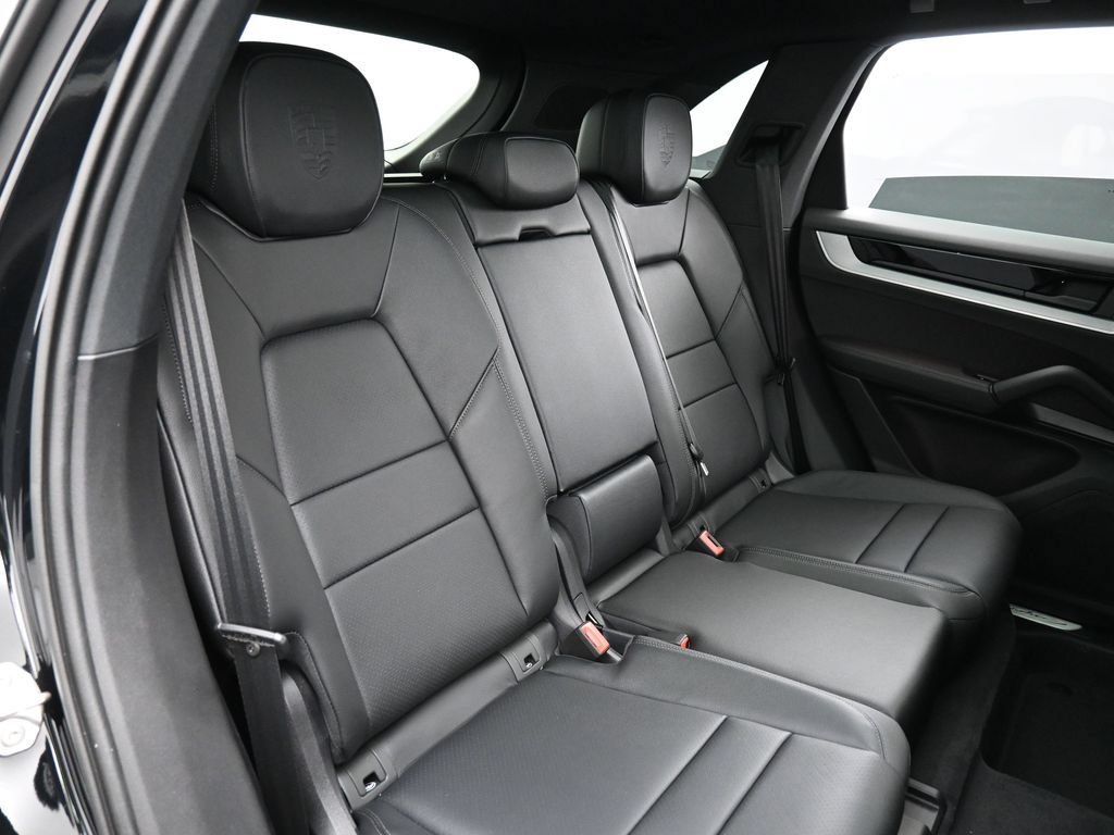 New 2026 Porsche Cayenne S AWD/4WD image 27