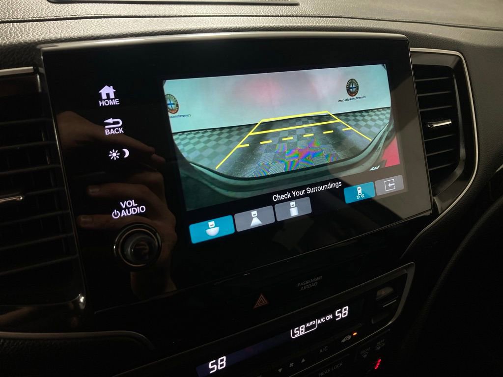 Used 2021 Honda Pilot Elite image 4