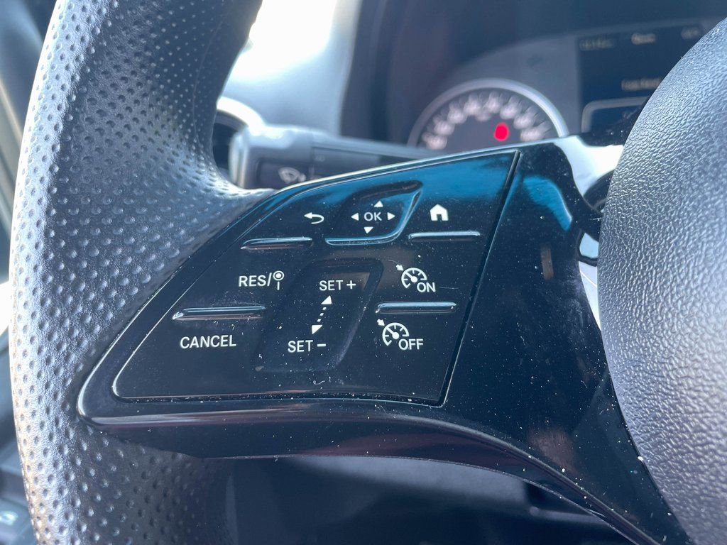 Used 2025 Mercedes-Benz Sprinter 2500 image 22