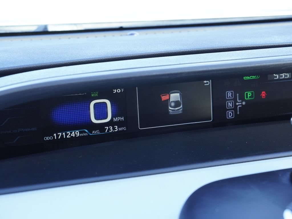 Used 2017 Toyota Prius Prime Advanced w/ Carpet Mat Package FWD image 14