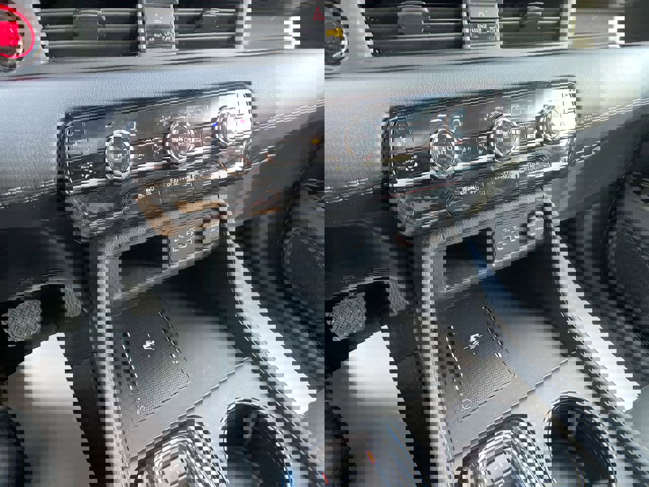 Used 2024 Honda Pilot EX-L image 19