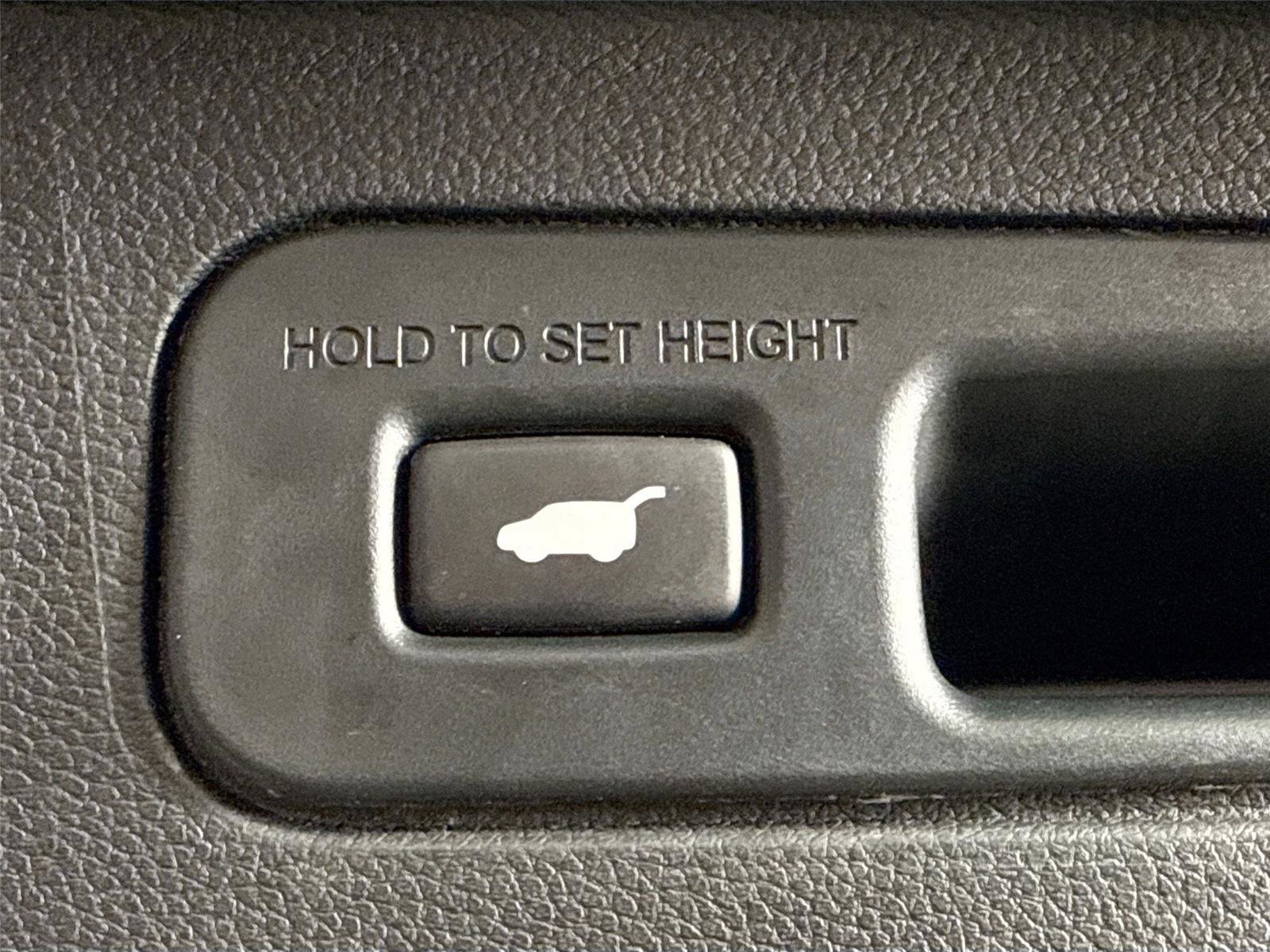 Used 2024 Honda Pilot Elite image 41