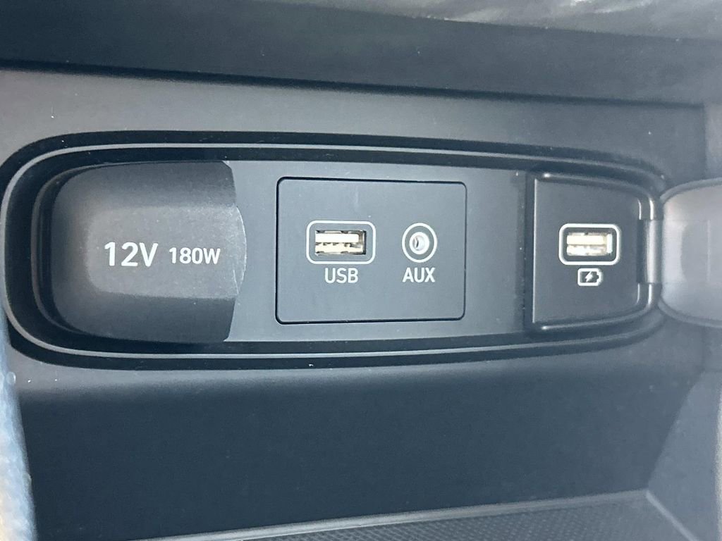 Used 2020 Hyundai Santa Fe SE FWD image 32