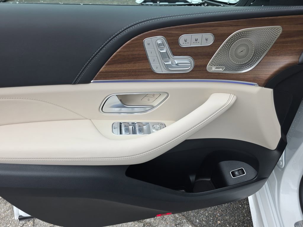 New 2026 Mercedes-Benz GLE 53 AMG 4MATIC image 11