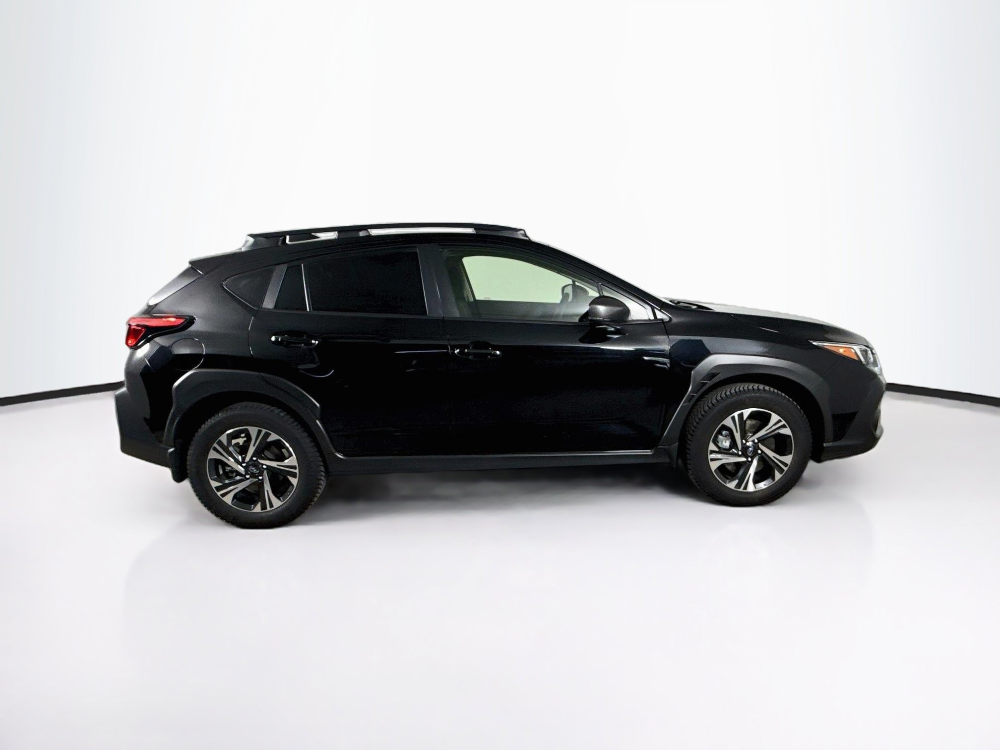 Used 2024 Subaru Crosstrek 2.0i Premium AWD/4WD image 2