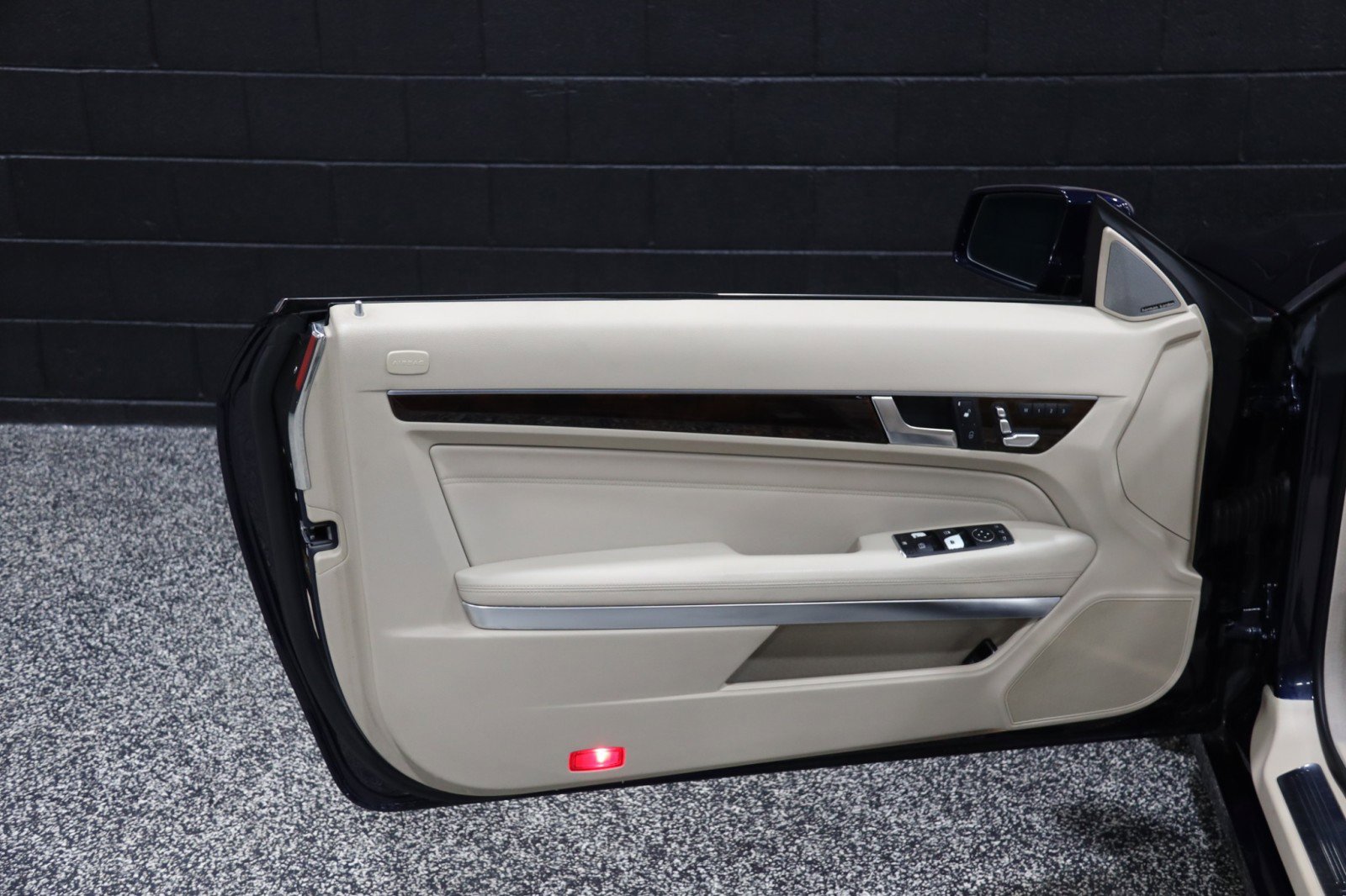 Used 2015 Mercedes-Benz E 400 Cabriolet w/ Premium 1 Package image 35