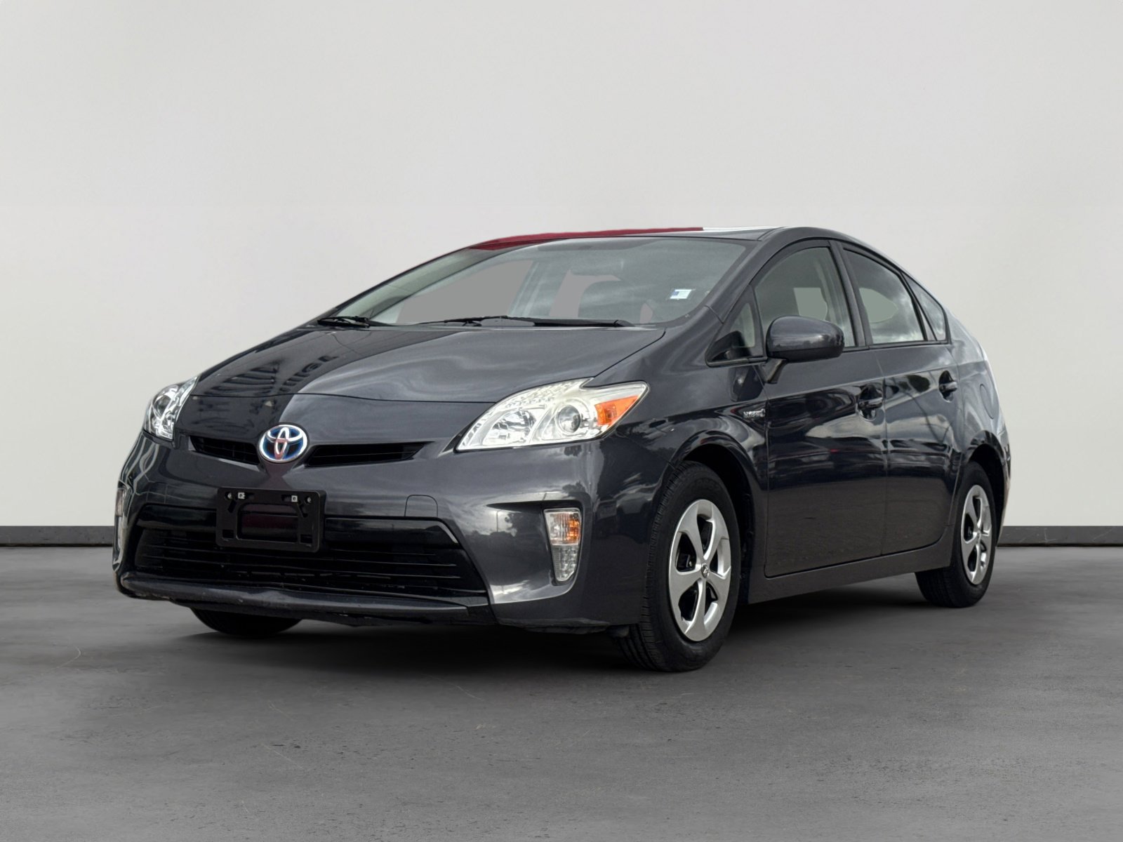 Used 2015 Toyota Prius Two image 1