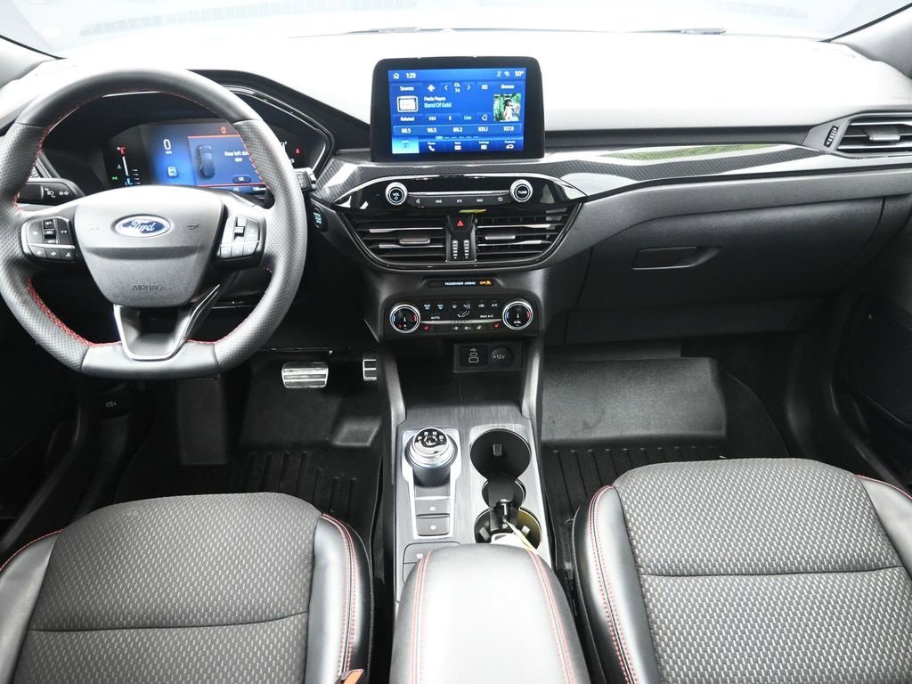 Used 2024 Ford Escape ST-Line Select w/ Class II Trailer Tow Package image 29