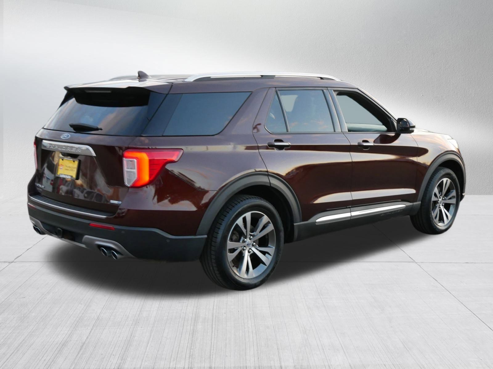 Certified 2020 Ford Explorer Platinum w/ Premium Technology Package image 7