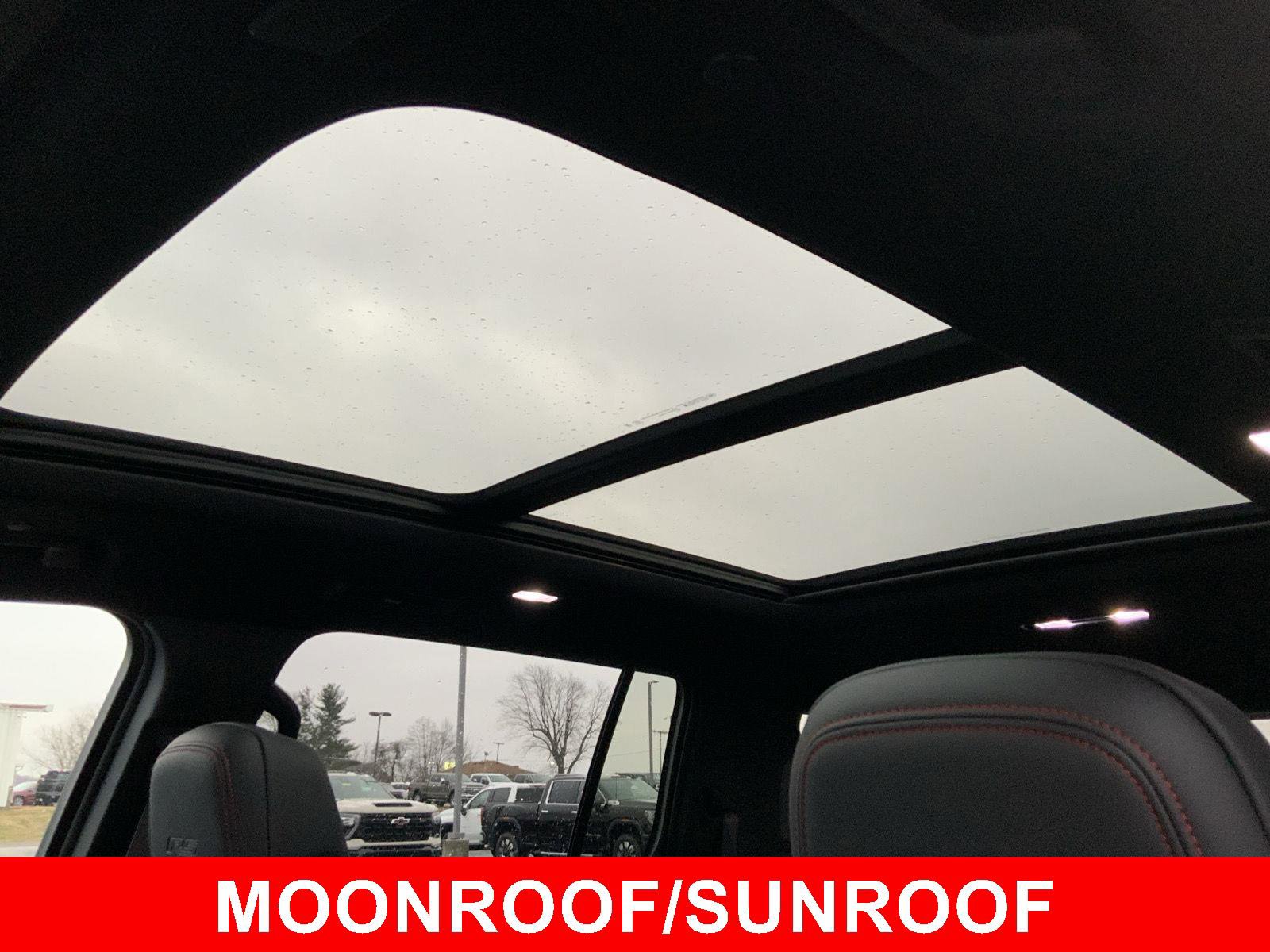 New 2026 Chevrolet Traverse RS w/ LPO, Floor Liner Package image 7