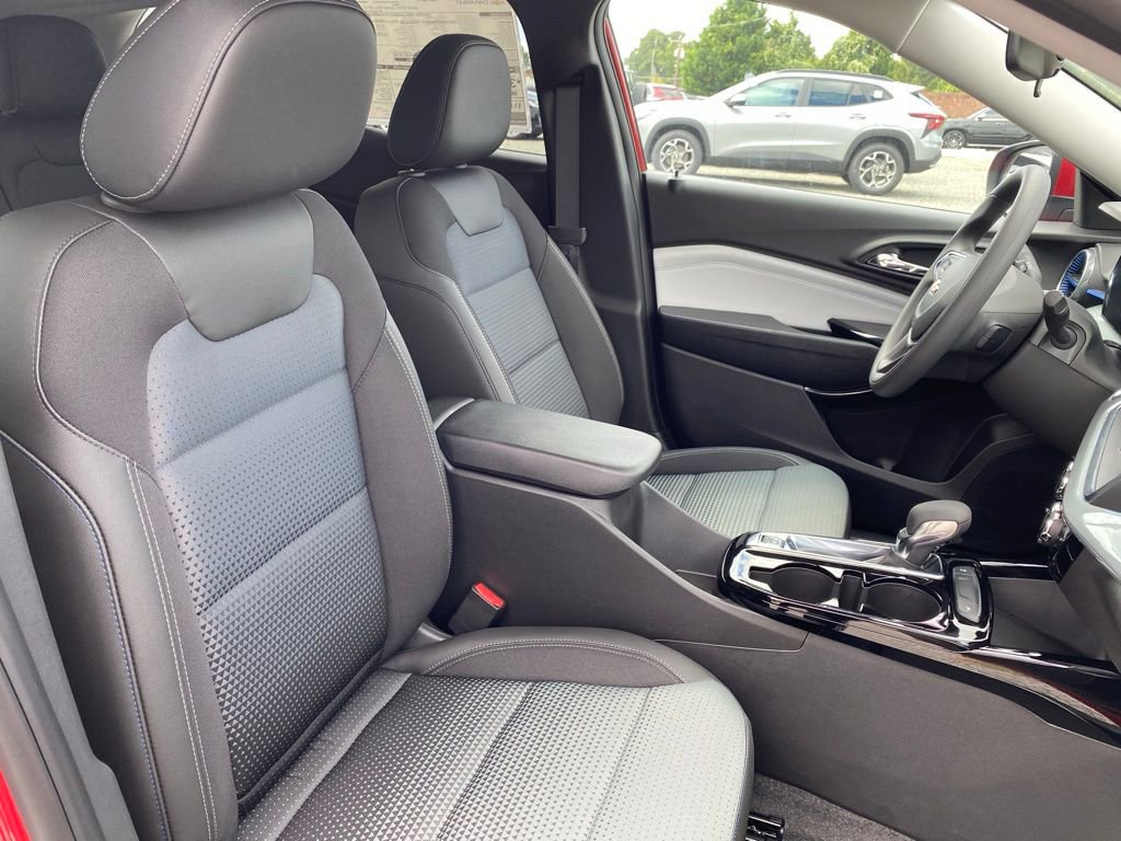 New 2026 Chevrolet Trax LT image 22