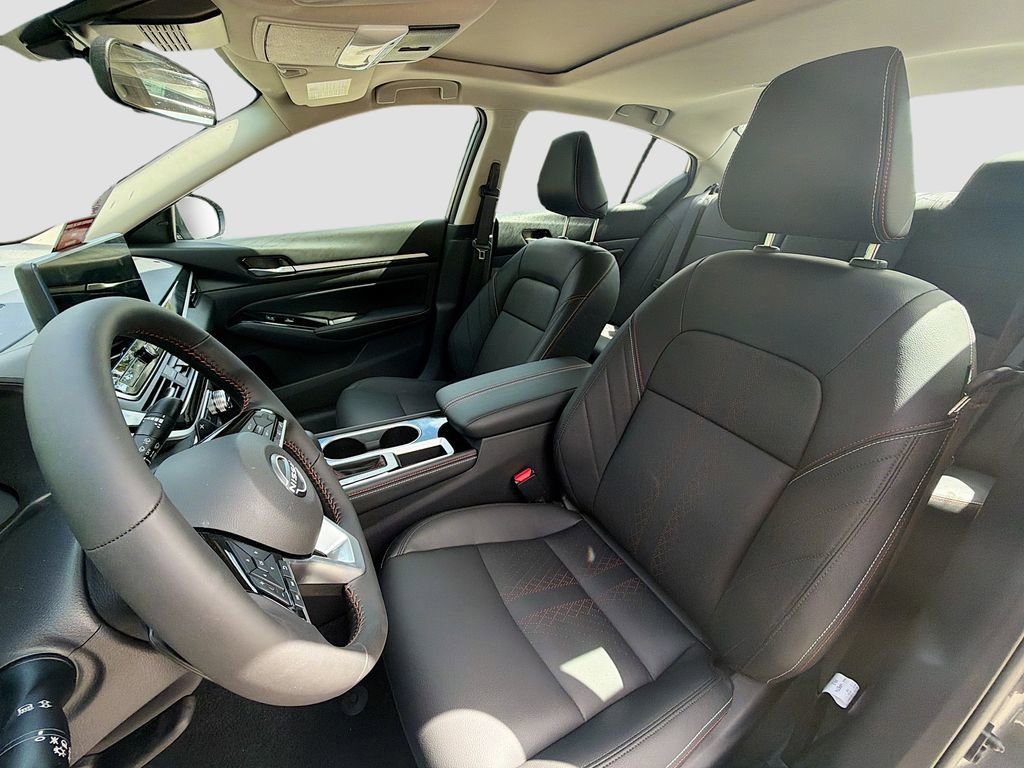 New 2025 Nissan Altima 2.5 SR w/ SR Premium Package image 22