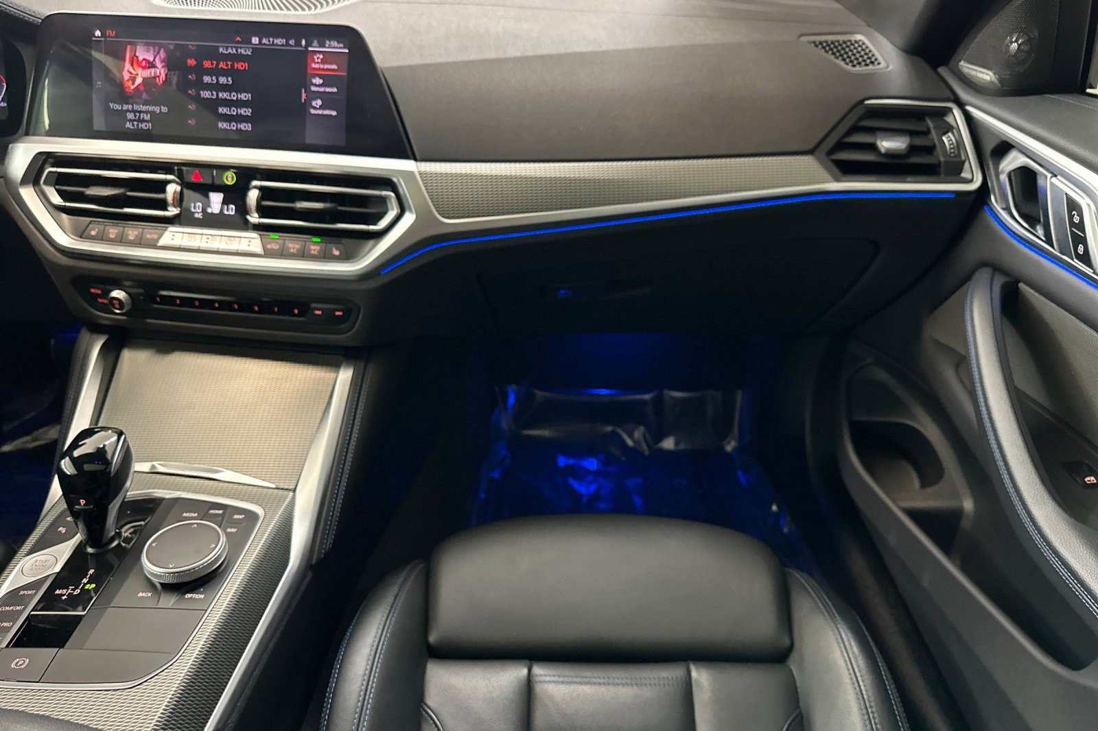 Used 2023 BMW M440i M440i w/ M Carbon Exterior Package image 30