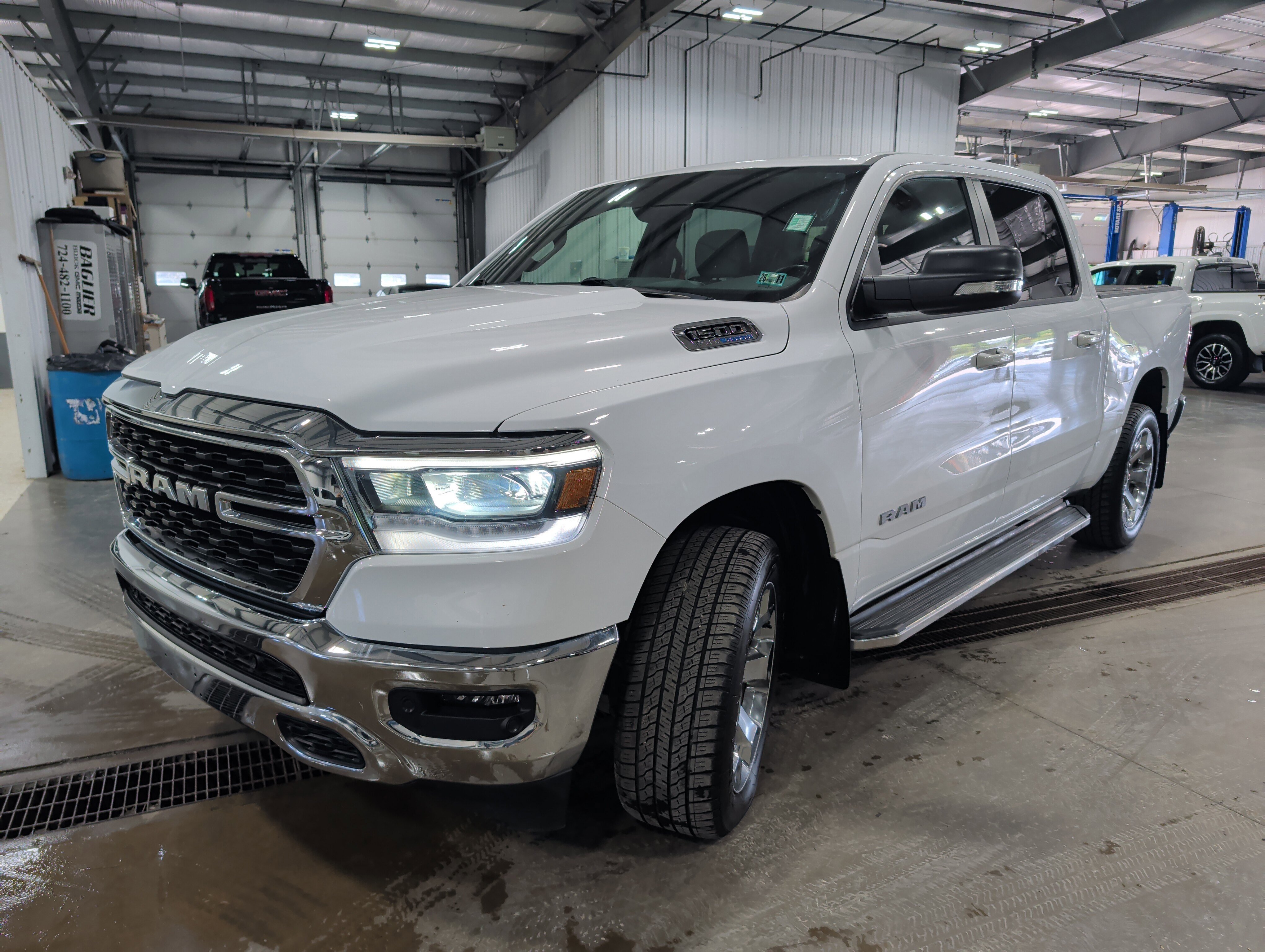Used 2022 RAM 1500 Big Horn AWD/4WD image 6