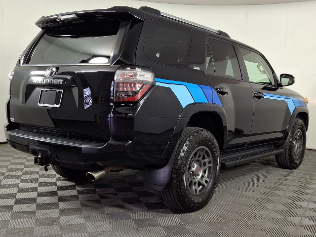 Used 2019 Toyota 4Runner SR5 AWD/4WD image 9