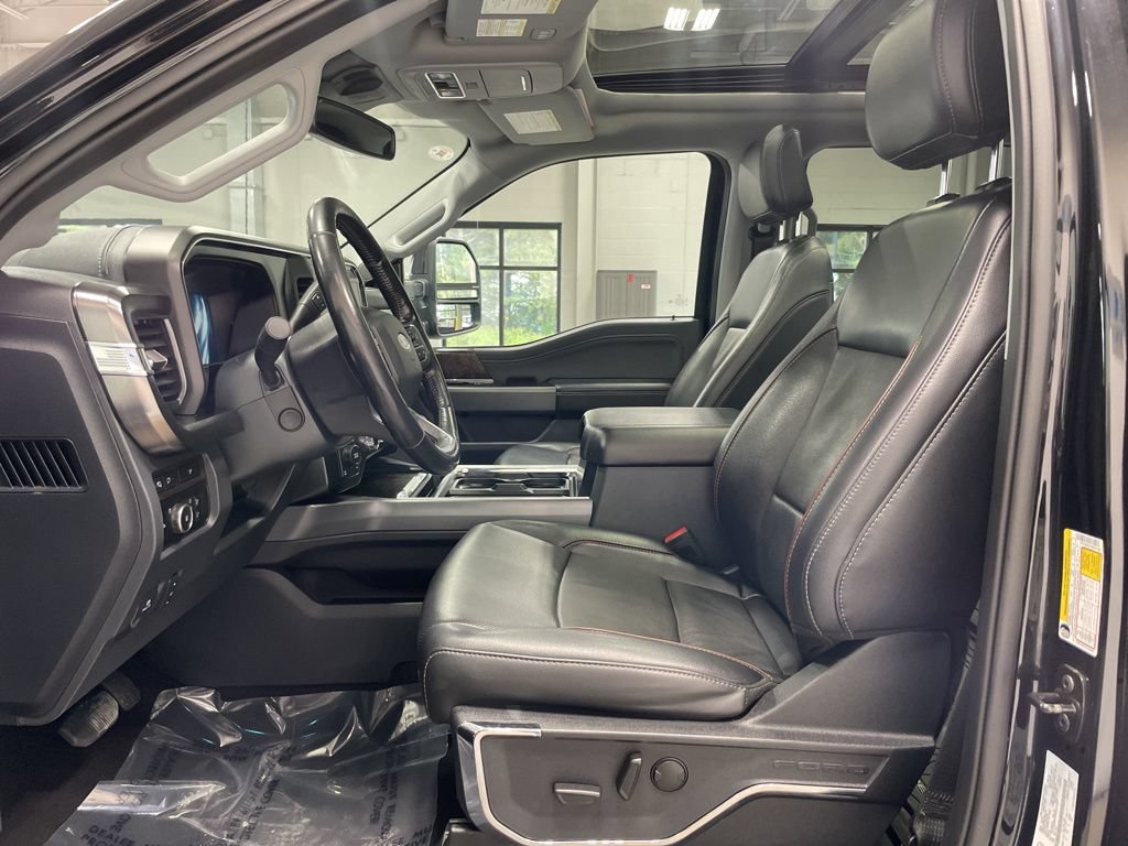 Used 2024 Ford F250 Lariat w/ Sport Appearance Package AWD/4WD image 24