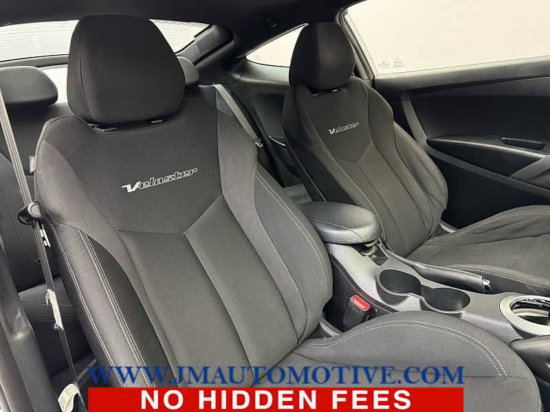 Used 2017 Hyundai Veloster Value Edition image 20