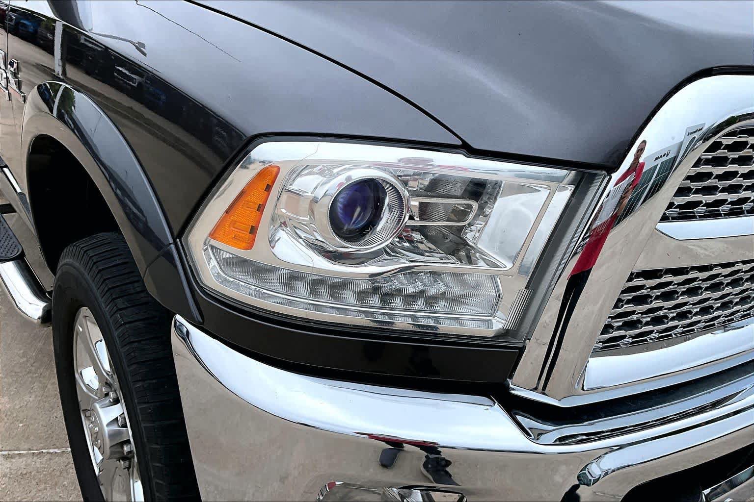 Used 2016 RAM 2500 Laramie AWD/4WD image 25