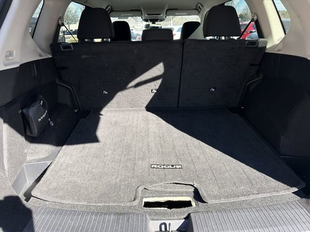 Used 2023 Nissan Rogue S image 13