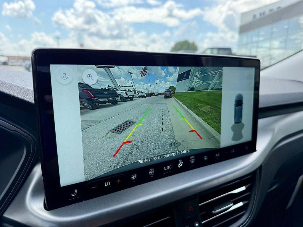 Certified 2025 Ford Escape SE FWD image 26