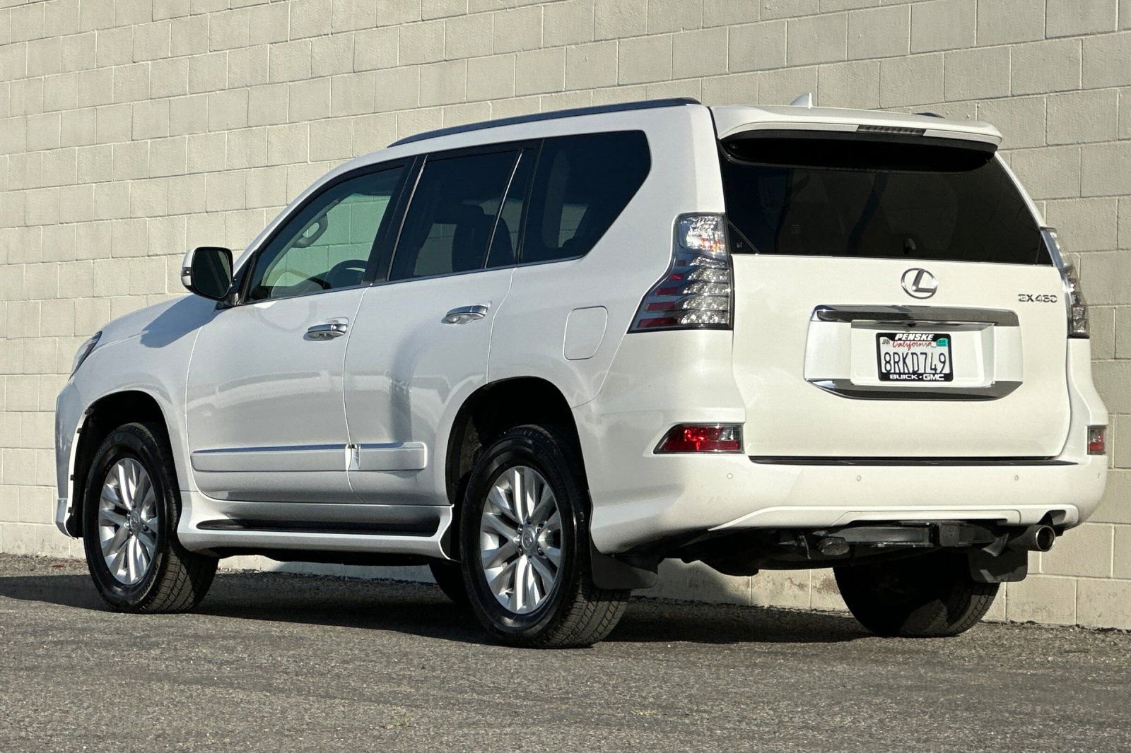 Used 2017 Lexus GX 460 Premium w/ Premium Package image 6