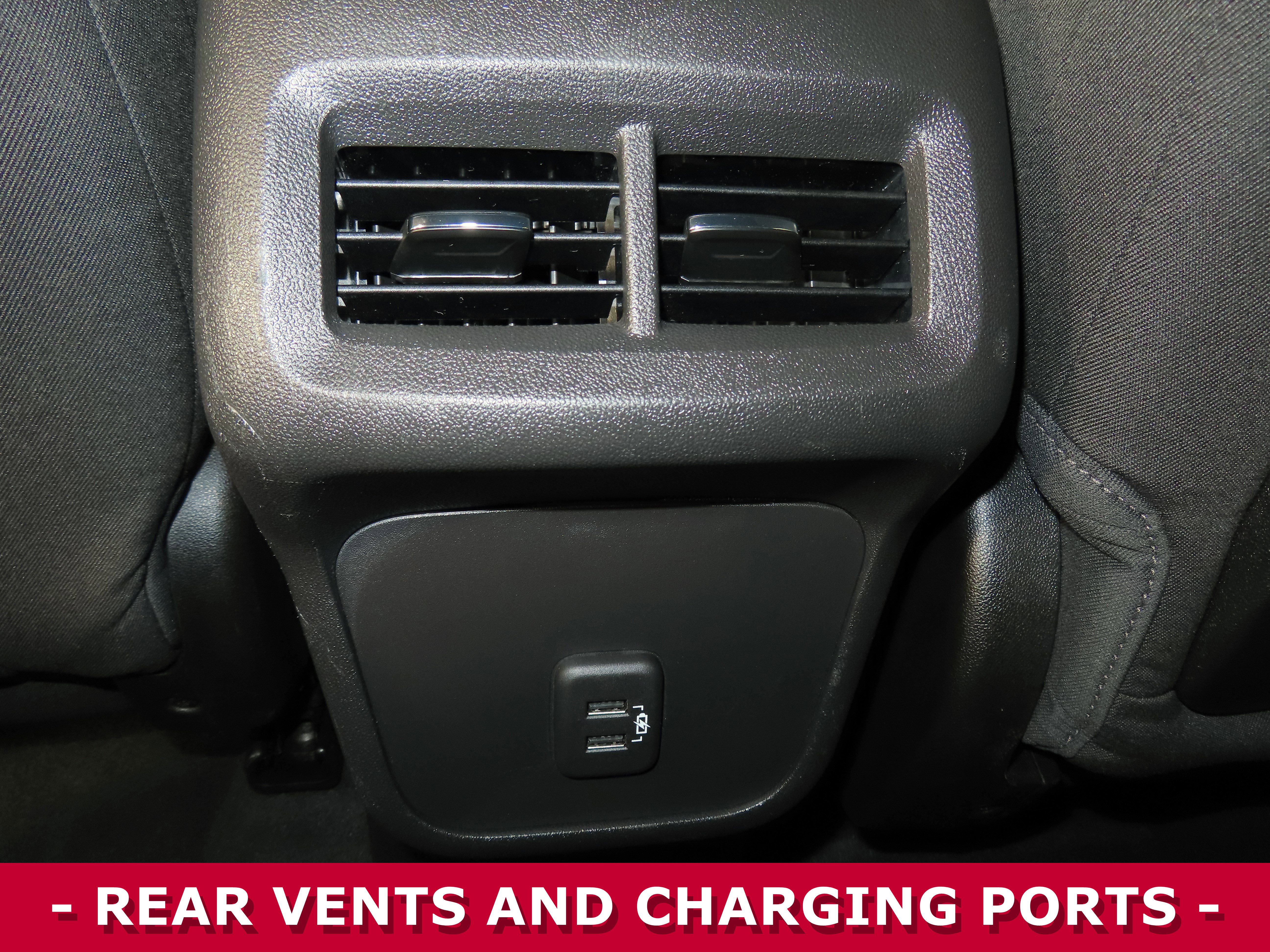 Used 2023 GMC Terrain SLE w/ Driver Convenience Package image 10