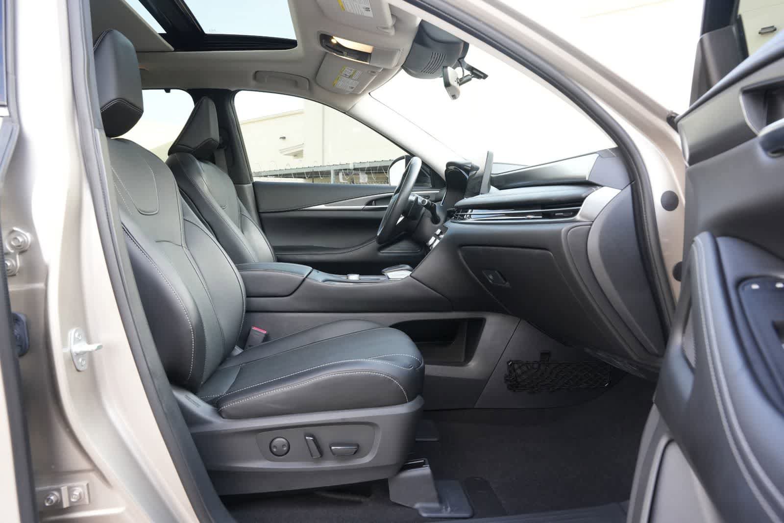 Certified 2023 INFINITI QX60 Luxe w/ Cargo Package FWD image 24