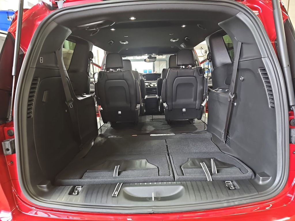 New 2026 Chrysler Pacifica Select image 14
