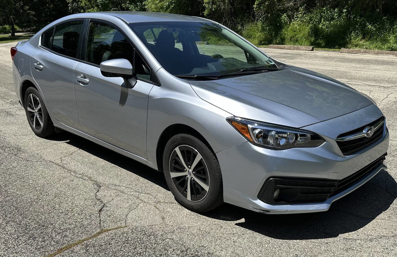 Used 2021 Subaru Impreza 2.0i Premium w/ Popular Package #1 AWD/4WD image 3