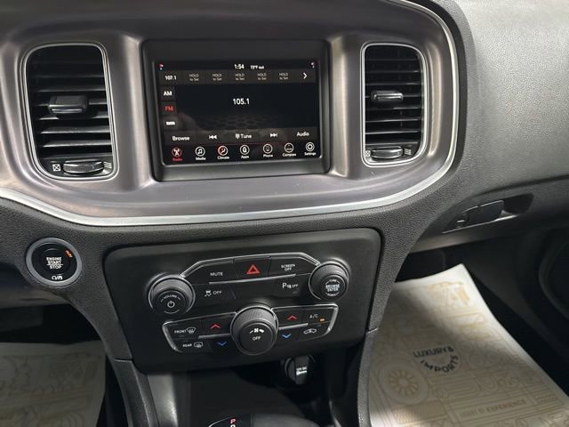 Used 2020 Dodge Charger SXT image 17