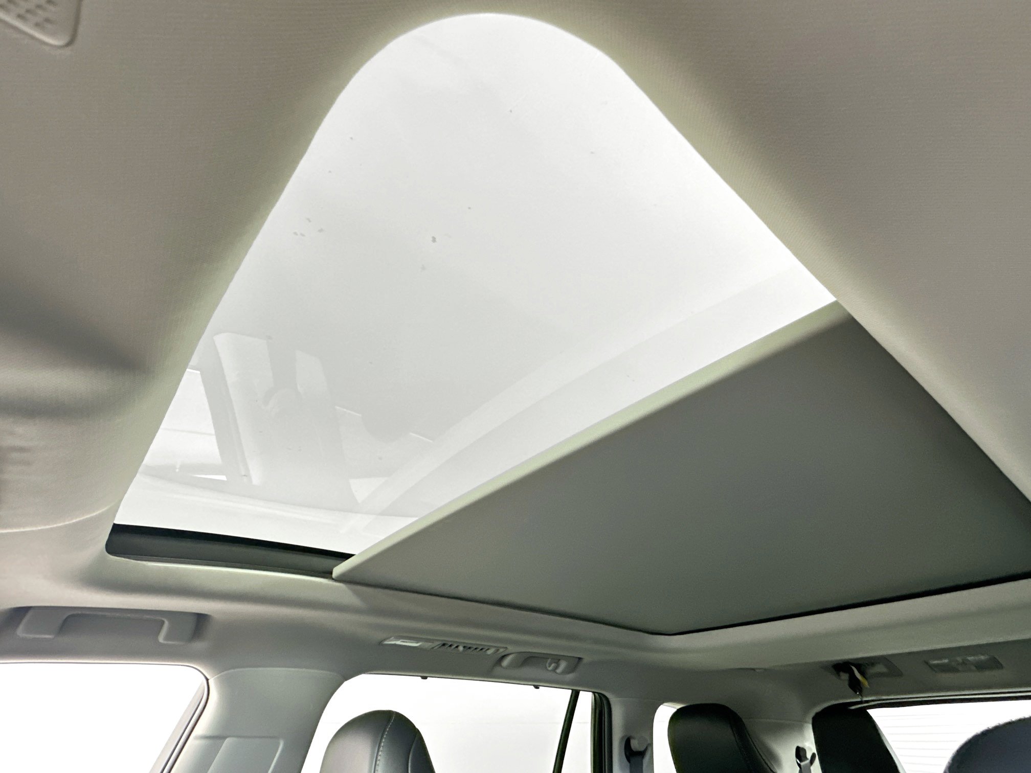 Used 2020 Toyota Highlander Limited Platinum image 23