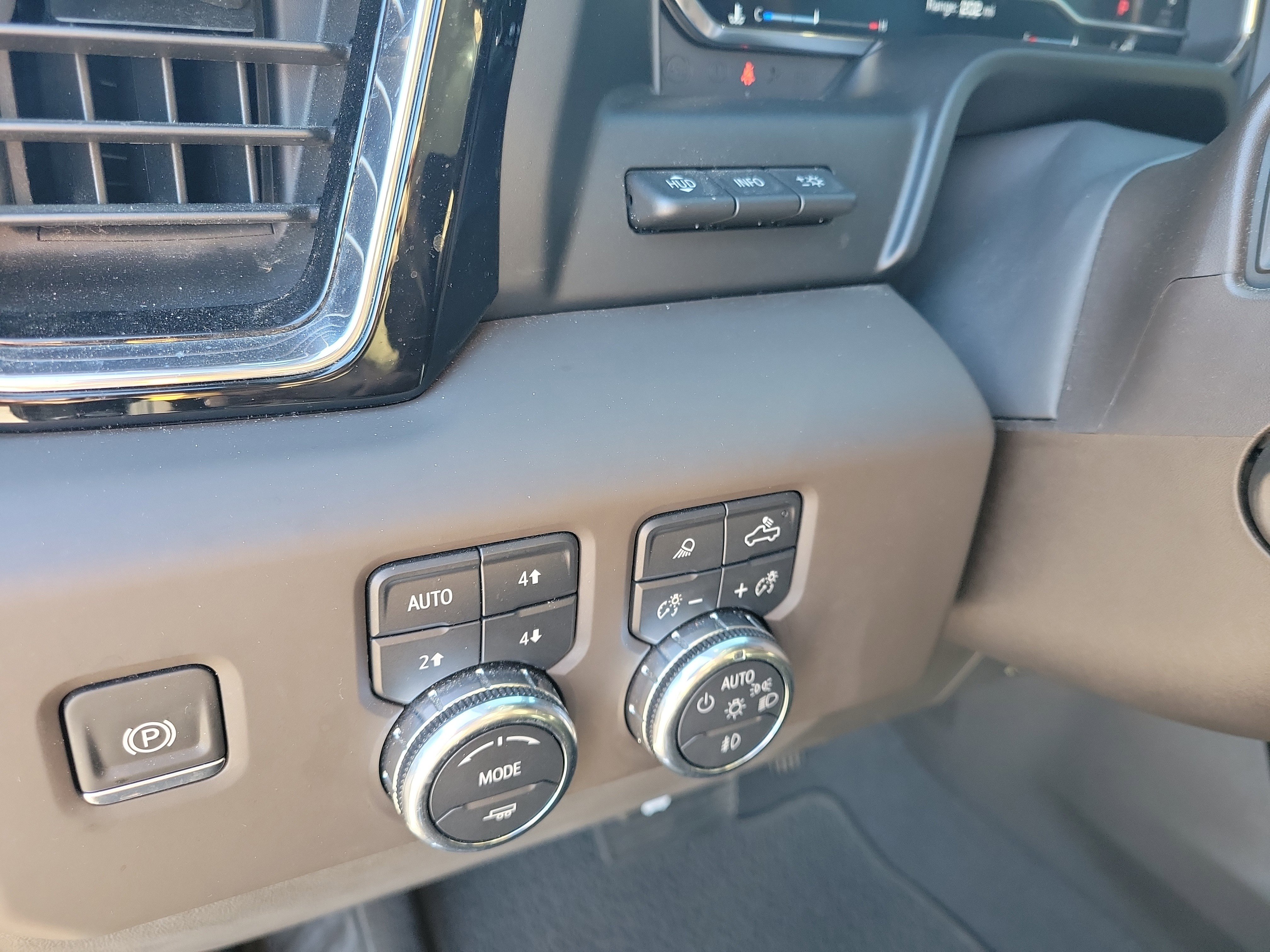Used 2024 GMC Sierra 1500 Denali image 25