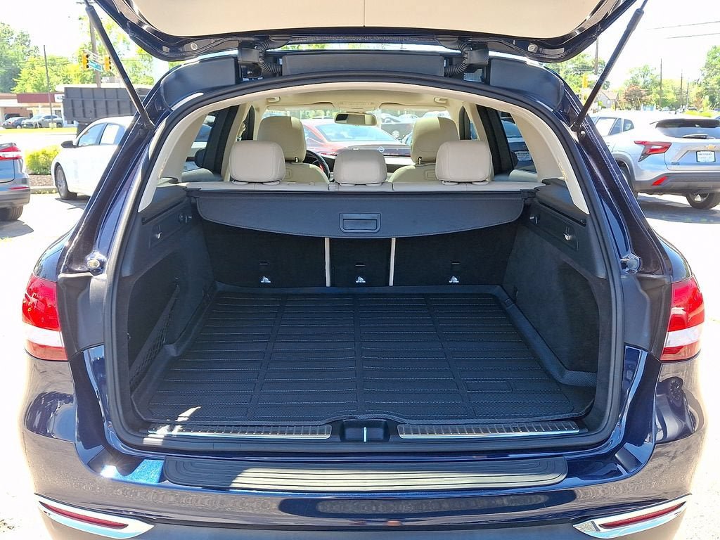 Used 2018 Mercedes-Benz GLC 300 4MATIC image 31