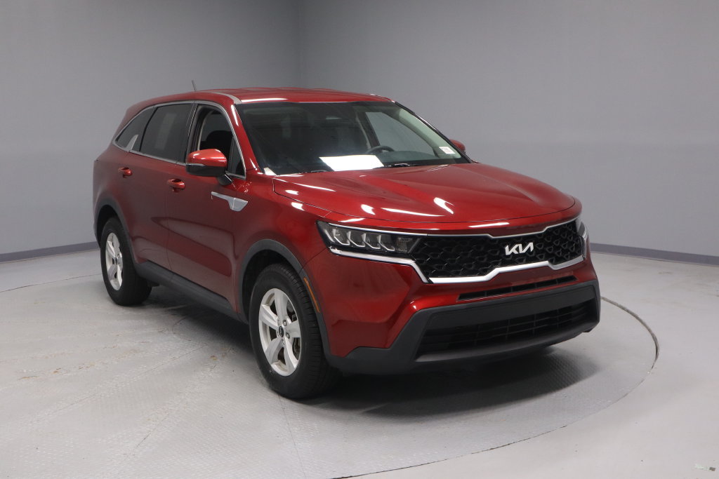 Used 2023 Kia Sorento LX