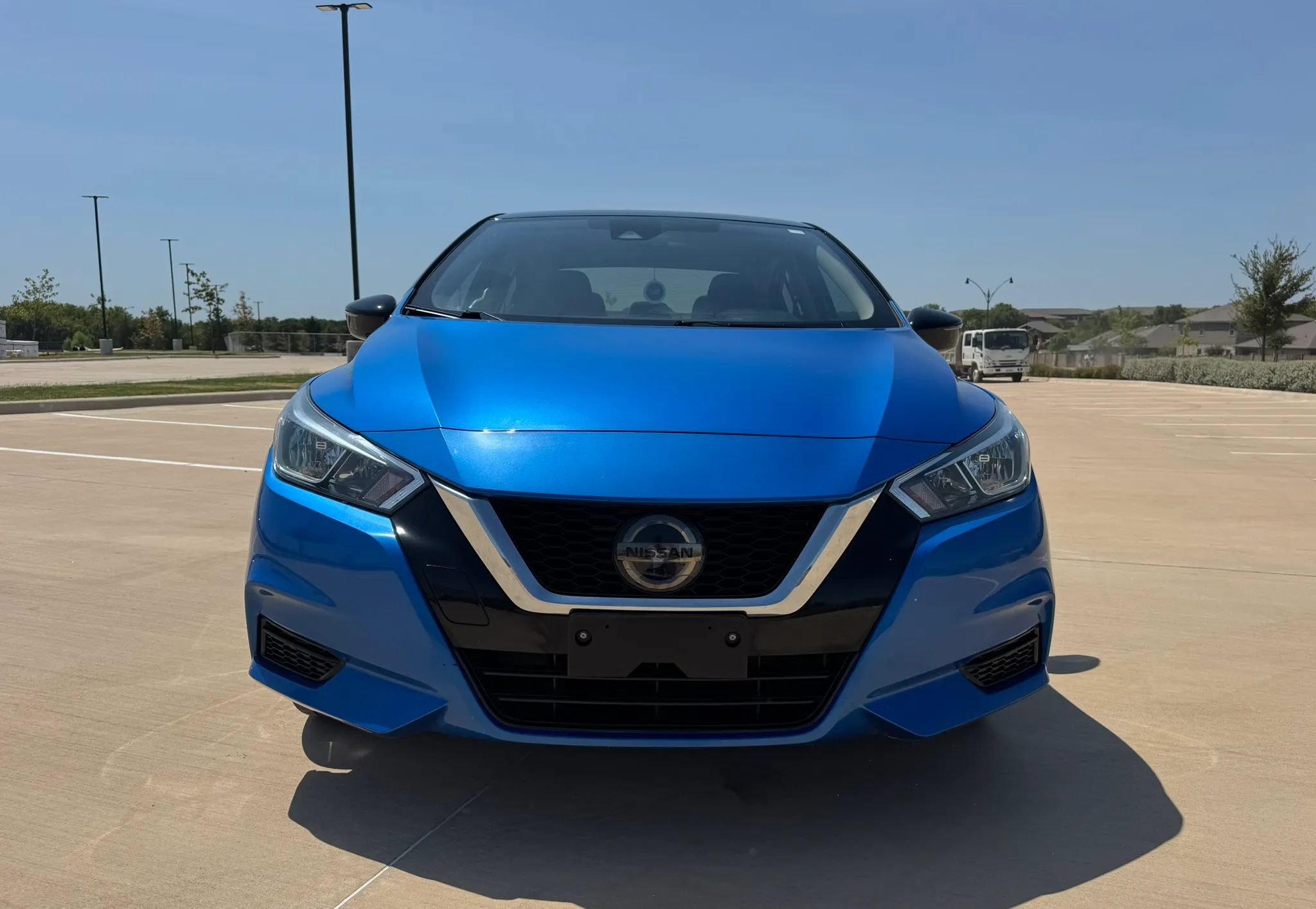 Used 2021 Nissan Versa SV FWD image 2