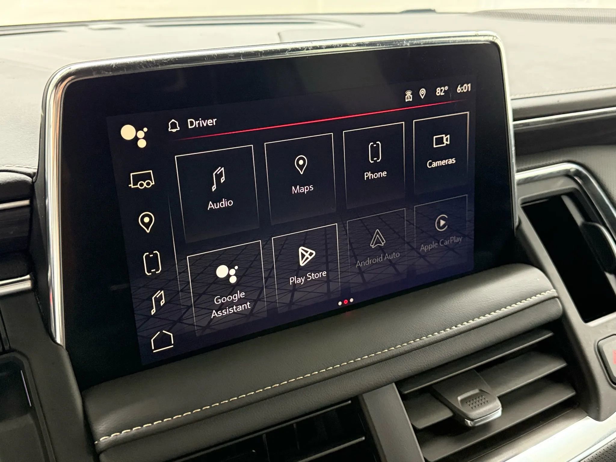 Used 2024 GMC Yukon SLT image 38