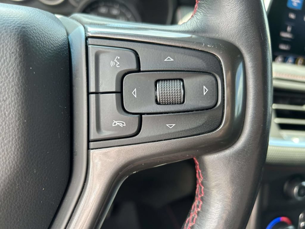 Used 2021 Chevrolet Suburban RST w/ Luxury Package RWD image 25