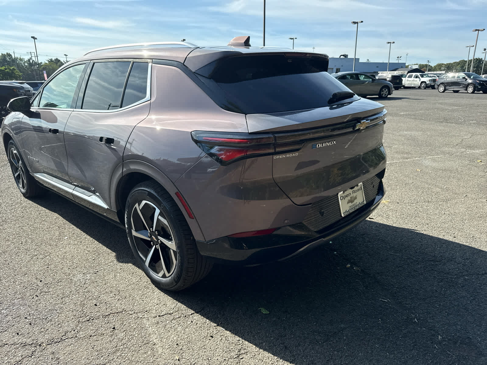 Used 2025 Chevrolet Equinox EV LT FWD image 6