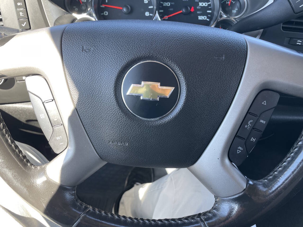 Used 2014 Chevrolet Silverado 2500 LT w/ Interior Plus Package AWD/4WD image 17