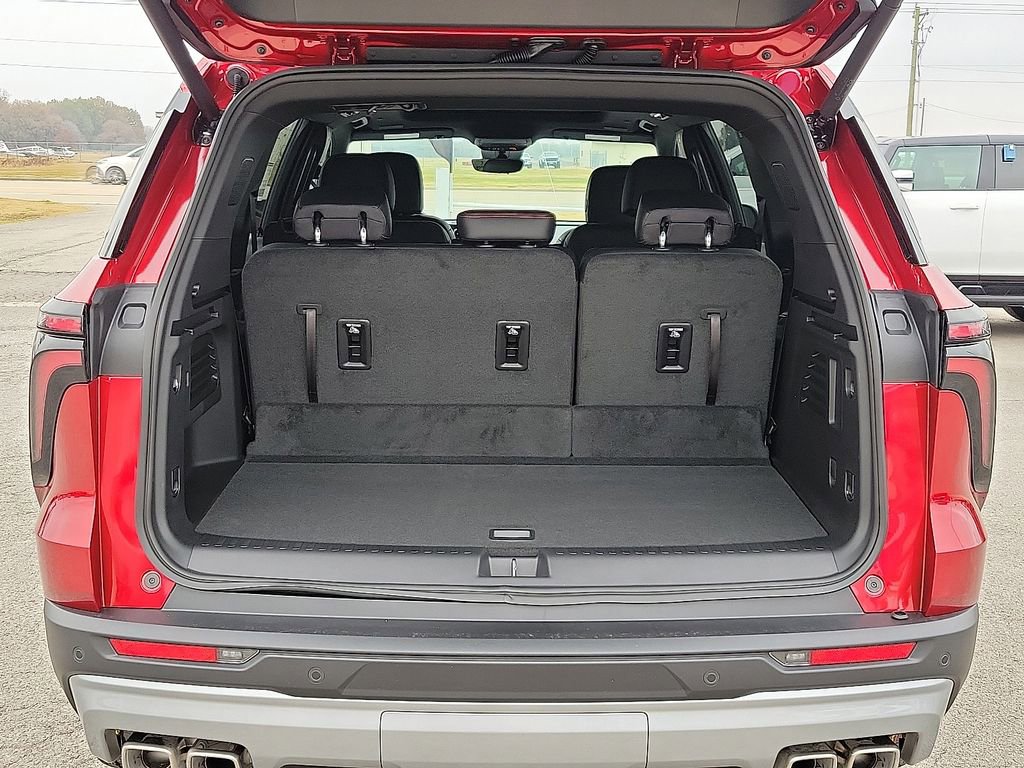 New 2026 Chevrolet Traverse Z71 w/ Enhanced Driving Package image 8