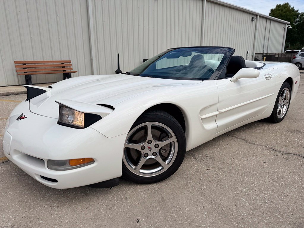 Used 2001 Chevrolet Corvette Convertible w/ Preferred Equipment Group2 RWD image 14