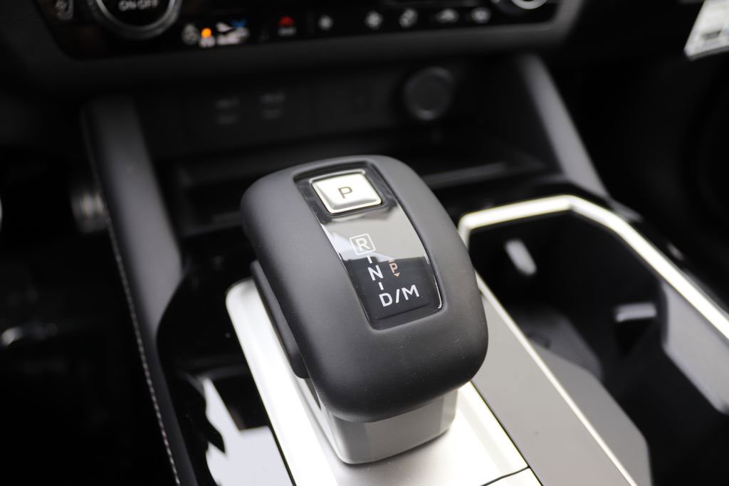 New 2026 Mitsubishi Outlander SEL image 18