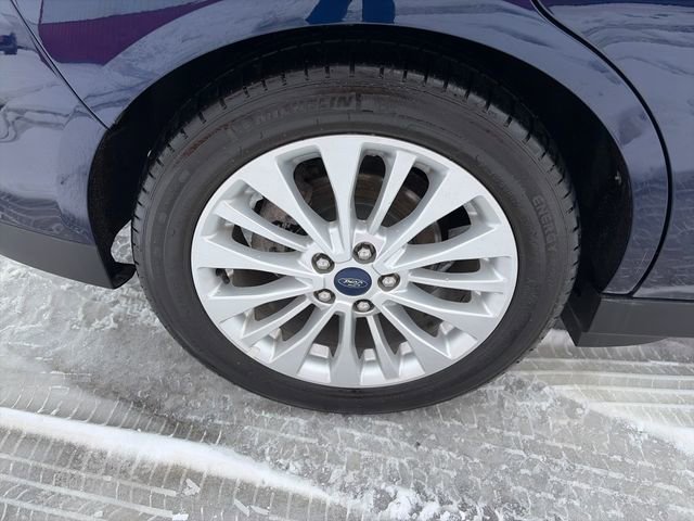 Used 2017 Ford C-MAX SE image 15