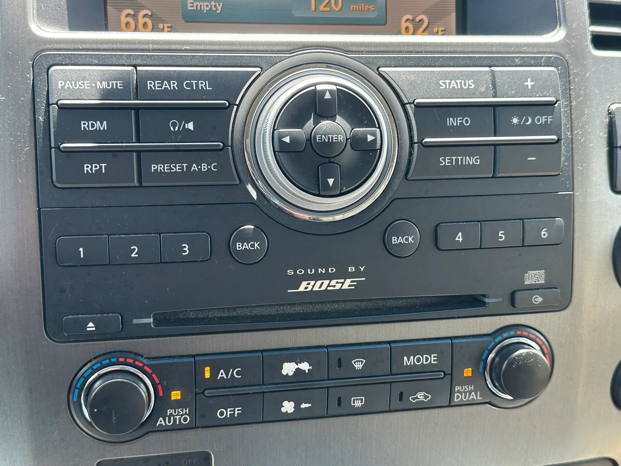 Used 2011 Nissan Armada SL image 37