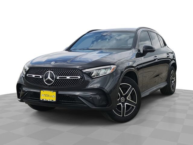Used 2024 Mercedes-Benz GLC 300 4MATIC image 1