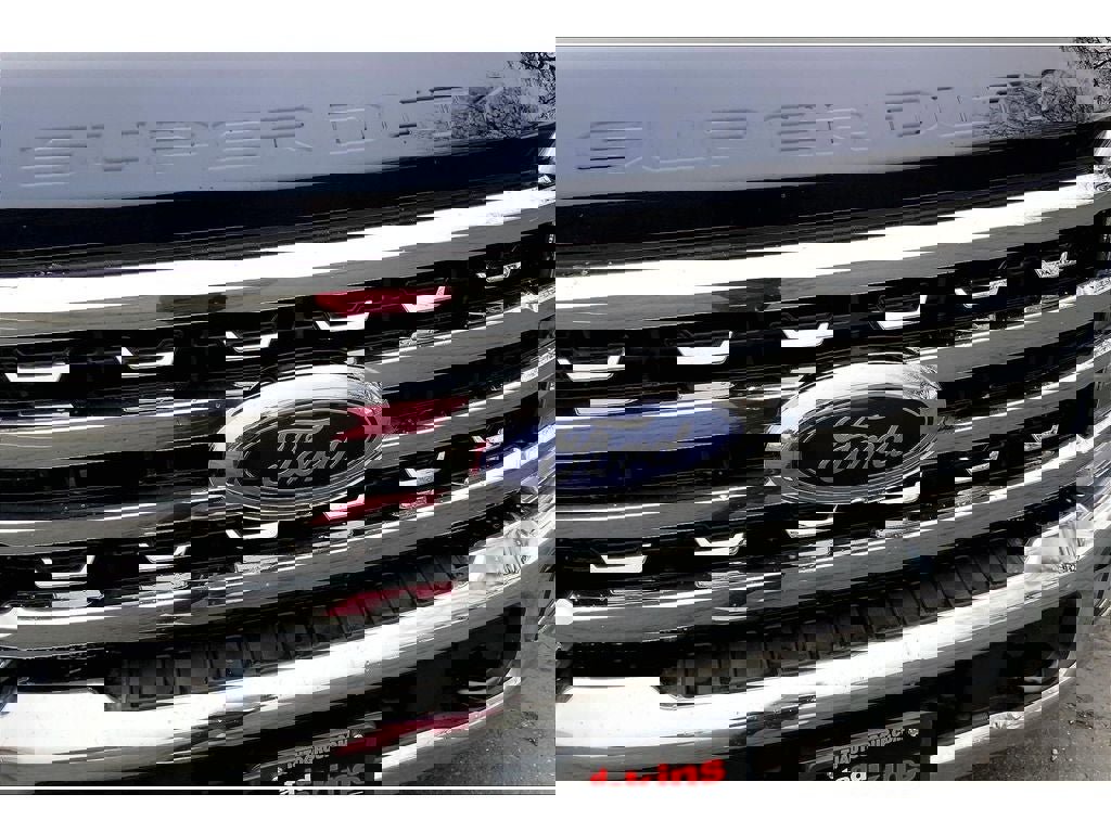 Used 2025 Ford F350 Lariat image 32