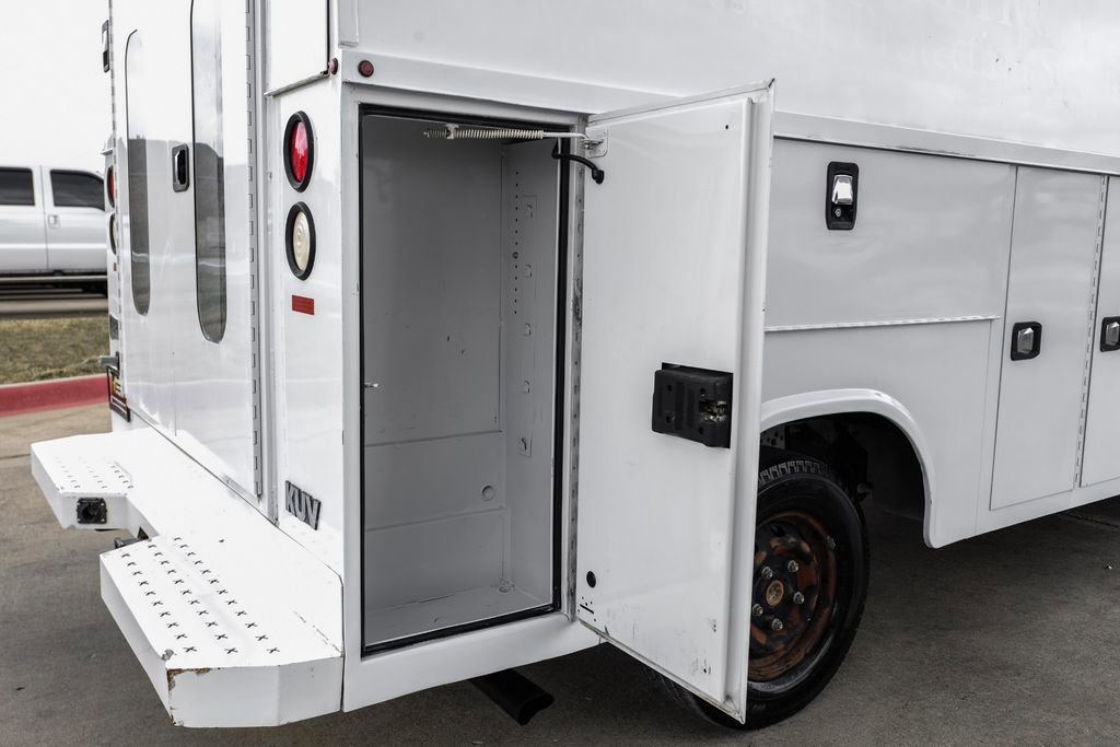 Used 2017 Ford Transit 350 138 w/ Interior Upgrade Package image 40